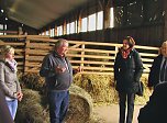 Besuch auf Arche- Rhönschafhof (Foto: Karl-Heinz Herrmann) Besuch auf Arche- Rhönschafhof (Foto: Karl-Heinz Herrmann)