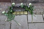 Stolpersteine in Sondershausen verlegt (Foto: Karl-Heinz Herrmann) Stolpersteine in Sondershausen verlegt (Foto: Karl-Heinz Herrmann)
