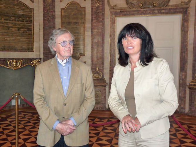 Übergabe der Sammlung Heidenheimiana (Foto: Karl-Heinz Herrmann) Übergabe der Sammlung Heidenheimiana (Foto: Karl-Heinz Herrmann)