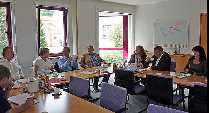 Auf Sommertour bei K-UTEC (Foto: Karl-Heinz Herrmann) Auf Sommertour bei K-UTEC (Foto: Karl-Heinz Herrmann)