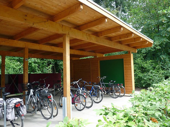 Drei Scheiben abschneiden (Foto: Karl-Heinz Herrmann) Drei Scheiben abschneiden (Foto: Karl-Heinz Herrmann)