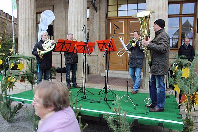 Weihnachtsmarkt gestartet (Foto: Karl-Heinz Herrmann) Weihnachtsmarkt gestartet (Foto: Karl-Heinz Herrmann)