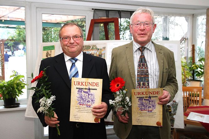 Vogelzüchter geehrt (Foto: Günter Herting) Vogelzüchter geehrt (Foto: Günter Herting)