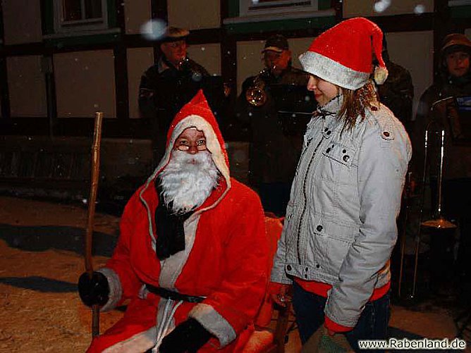 Weihnachtskonzert in Holzsußra (Foto: Privat) Weihnachtskonzert in Holzsußra (Foto: Privat)