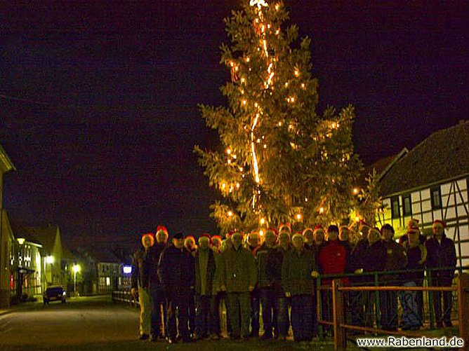 Weihnachtskonzert in Holzsußra (Foto: Privat) Weihnachtskonzert in Holzsußra (Foto: Privat)