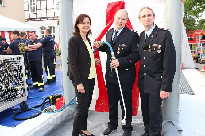 Gerätewagen für Clingen und mehr (Foto: Karl-Heinz Herrmann) Gerätewagen für Clingen und mehr (Foto: Karl-Heinz Herrmann)