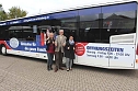 Werbebus präsentiert (Foto: Karl-Heinz Herrmann) Werbebus präsentiert (Foto: Karl-Heinz Herrmann)