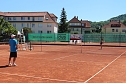 Heißer Tennisschaukampf (Foto: Karl-Heinz Herrmann) Heißer Tennisschaukampf (Foto: Karl-Heinz Herrmann)