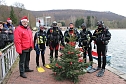 Weihnachtstauchen am Bebraer Teich (Foto: Karl-Heinz Herrmann) Weihnachtstauchen am Bebraer Teich (Foto: Karl-Heinz Herrmann)
