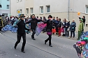 N&auml;rrinnen und Narren ziehen durch die Stadt (2) (Foto: Karl-Heinz Herrmann)