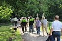 Teils kontrovers im Possenwald unterwegs (Foto: Karl-Heinz Herrmann)