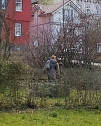 Ostereiersuche im Pfarrgarten. (Foto: Sp&auml;taussiedlerinitiative "Kontakt")