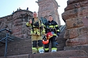 Feuerwehrleute st&uuml;rmen Kyffh&auml;userdenkmal (Foto: Karl-Heinz Herrmann)
