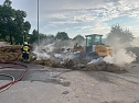 Heuballen in Sondershausen in Flammen (Foto: S.Dietzel) Heuballen in Sondershausen in Flammen (Foto: S.Dietzel)