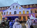 Weihnachtsmarkt und "Weiße Schlossweihnacht" feierlich in Sondershausen eröffnet (Foto: Janine Skara) Weihnachtsmarkt und "Weiße Schlossweihnacht" feierlich in Sondershausen eröffnet (Foto: Janine Skara)