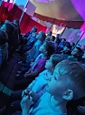 Die kleinen Zuschauer der Kindervilla Bad Frankenhausen in der Manege des Projektzirkus Andre Sperlich Dreamland  (Foto: Katrin Milde)