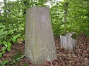 Vergessene Grenzsteine (Foto: Karl-Heinz Herrmann) Vergessene Grenzsteine (Foto: Karl-Heinz Herrmann)