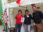 Thüringentag 2015: Dagmar Becker betreut mit dem "Parteinachwuchs" den SPD-Stand (Foto: nnz) Thüringentag 2015: Dagmar Becker betreut mit dem "Parteinachwuchs" den SPD-Stand (Foto: nnz)