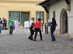 Thüringentag 2015: Das Volk wartete auf die Eröffnung, zuvor gab es einen Sektempfang für die VIP. Hier Thüringens Finanzministerin Taubert auf dem Weg dorthin. (Foto: nnz) Thüringentag 2015: Das Volk wartete auf die Eröffnung, zuvor gab es einen Sektempfang für die VIP. Hier Thüringens Finanzministerin Taubert auf dem Weg dorthin. (Foto: nnz)
