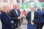 Ofenpraline zur Premiere (Foto: Karl-Heinz Herrmann)