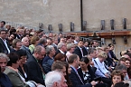 Ofenpraline zur Premiere (Foto: Karl-Heinz Herrmann)