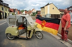 Aufatmen in Jecha, der Verkehr rollt wieder (Foto: Karl-Heinz Herrmann)