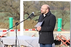 Gesch&auml;ftsf&uuml;hrer Diakonie Novalis Clemens Schlegelmilch bei der Grundsteinlegung in Ebeleben (Foto: Eva Maria Wiegand)