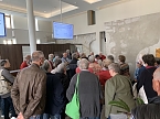 F&uuml;hrung durch das "neue" Sondersh&auml;user Rathaus (Foto: Eva Maria Wiegand)