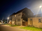 Bild: Eingest&uuml;rzter Hausgiebel in Seehausen (Foto: Feuerwehr Seehausen/Feuerwehr Bad Frankenhausen/Silvio Dietzel)
