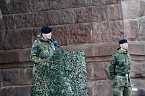 Verleihung des Fahnenbandes vor dem Kyffh&auml;user Denkmal (Foto: Eva Maria Wiegand)