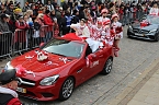 Ein bunter Karnevalszug zog sich am Rosenmontag durch Sondershausen (Foto: Eva Maria Wiegand)