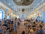 Die Tänzer und Tänzerinnen im Blauen Saal in Sondershausen (Foto: Tanzstudio Radeva) Die Tänzer und Tänzerinnen im Blauen Saal in Sondershausen (Foto: Tanzstudio Radeva)