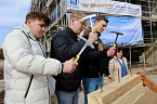 Bild: Richtfest f&uuml;r den Anbau zum Berufsschulcampus des Staatlichen Berufsschulzentrums II im Kyffh&auml;userkreis  (Foto: Eva Maria Wiegand)