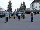 Fahnenband verliehen (Foto: Karl-Heinz Herrmann)