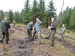 Internationale Baumpflanzaktion (Foto: Forstamt Oldisleben)