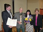 Ehrengabe erhalten (Foto: Karl-Heinz Herrmann) Ehrengabe erhalten (Foto: Karl-Heinz Herrmann)