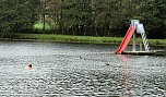 Abbaden am Bebraer Teich (Foto: Karl-Heinz Herrmann)