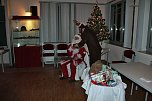 Weihnachtsmann kam mit Rentier (Foto: Karl-Heinz Herrmann)