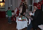 Weihnachtsmann kam mit Rentier (Foto: Karl-Heinz Herrmann)
