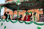 N&auml;rrinnen und Narren zogen durch Sondershausen (2) (Foto: Karl-Heinz Herrmann)