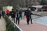 Weihnachtstauchen am Bebraer Teich (Foto: Karl-Heinz Herrmann)