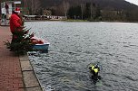 Weihnachtstauchen am Bebraer Teich (Foto: Karl-Heinz Herrmann)