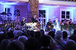 Mit der Little Big Band in die Weihnacht (Foto: Karl-Heinz Herrmann) Mit der Little Big Band in die Weihnacht (Foto: Karl-Heinz Herrmann)