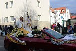 N&auml;rrinnen und Narren zogen durch die Stadt (1)  Beim gr&ouml;&szlig;ten Rosenmontagsumzug im Norden Th&uuml;ringens der heute am Vormittag auf der bekannten Route durch Sondershausen zog, war wie in den letzten Jahren  ein gro&szlig;er Publikumsmagnet...   Die Sondersh&auml;user Narren und Jecken haben auch 2017 den Rosenmontag wieder fr&ouml;hlich und beschwingt mit ihrem Umzug durch die Stadt zu einem H&ouml;hepunkt gemacht und auf (Foto: Karl-Heinz Herrmann)