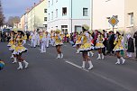 N&auml;rrinnen und Narren zogen durch die Stadt (1)  Beim gr&ouml;&szlig;ten Rosenmontagsumzug im Norden Th&uuml;ringens der heute am Vormittag auf der bekannten Route durch Sondershausen zog, war wie in den letzten Jahren  ein gro&szlig;er Publikumsmagnet...   Die Sondersh&auml;user Narren und Jecken haben auch 2017 den Rosenmontag wieder fr&ouml;hlich und beschwingt mit ihrem Umzug durch die Stadt zu einem H&ouml;hepunkt gemacht und auf (Foto: Karl-Heinz Herrmann)