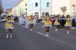 N&auml;rrinnen und Narren zogen durch die Stadt (1)  Beim gr&ouml;&szlig;ten Rosenmontagsumzug im Norden Th&uuml;ringens der heute am Vormittag auf der bekannten Route durch Sondershausen zog, war wie in den letzten Jahren  ein gro&szlig;er Publikumsmagnet...   Die Sondersh&auml;user Narren und Jecken haben auch 2017 den Rosenmontag wieder fr&ouml;hlich und beschwingt mit ihrem Umzug durch die Stadt zu einem H&ouml;hepunkt gemacht und auf (Foto: Karl-Heinz Herrmann)