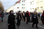N&auml;rrinnen und Narren zogen durch die Stadt (1)  Beim gr&ouml;&szlig;ten Rosenmontagsumzug im Norden Th&uuml;ringens der heute am Vormittag auf der bekannten Route durch Sondershausen zog, war wie in den letzten Jahren  ein gro&szlig;er Publikumsmagnet...   Die Sondersh&auml;user Narren und Jecken haben auch 2017 den Rosenmontag wieder fr&ouml;hlich und beschwingt mit ihrem Umzug durch die Stadt zu einem H&ouml;hepunkt gemacht und auf (Foto: Karl-Heinz Herrmann)