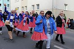N&auml;rrinnen und Narren zogen durch die Stadt (1)  Beim gr&ouml;&szlig;ten Rosenmontagsumzug im Norden Th&uuml;ringens der heute am Vormittag auf der bekannten Route durch Sondershausen zog, war wie in den letzten Jahren  ein gro&szlig;er Publikumsmagnet...   Die Sondersh&auml;user Narren und Jecken haben auch 2017 den Rosenmontag wieder fr&ouml;hlich und beschwingt mit ihrem Umzug durch die Stadt zu einem H&ouml;hepunkt gemacht und auf (Foto: Karl-Heinz Herrmann)