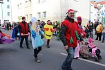 N&auml;rrinnen und Narren zogen durch die Stadt (1)  Beim gr&ouml;&szlig;ten Rosenmontagsumzug im Norden Th&uuml;ringens der heute am Vormittag auf der bekannten Route durch Sondershausen zog, war wie in den letzten Jahren  ein gro&szlig;er Publikumsmagnet...   Die Sondersh&auml;user Narren und Jecken haben auch 2017 den Rosenmontag wieder fr&ouml;hlich und beschwingt mit ihrem Umzug durch die Stadt zu einem H&ouml;hepunkt gemacht und auf (Foto: Karl-Heinz Herrmann)