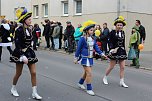 N&auml;rrinnen und Narren zogen durch die Stadt (1)  Beim gr&ouml;&szlig;ten Rosenmontagsumzug im Norden Th&uuml;ringens der heute am Vormittag auf der bekannten Route durch Sondershausen zog, war wie in den letzten Jahren  ein gro&szlig;er Publikumsmagnet...   Die Sondersh&auml;user Narren und Jecken haben auch 2017 den Rosenmontag wieder fr&ouml;hlich und beschwingt mit ihrem Umzug durch die Stadt zu einem H&ouml;hepunkt gemacht und auf (Foto: Karl-Heinz Herrmann)